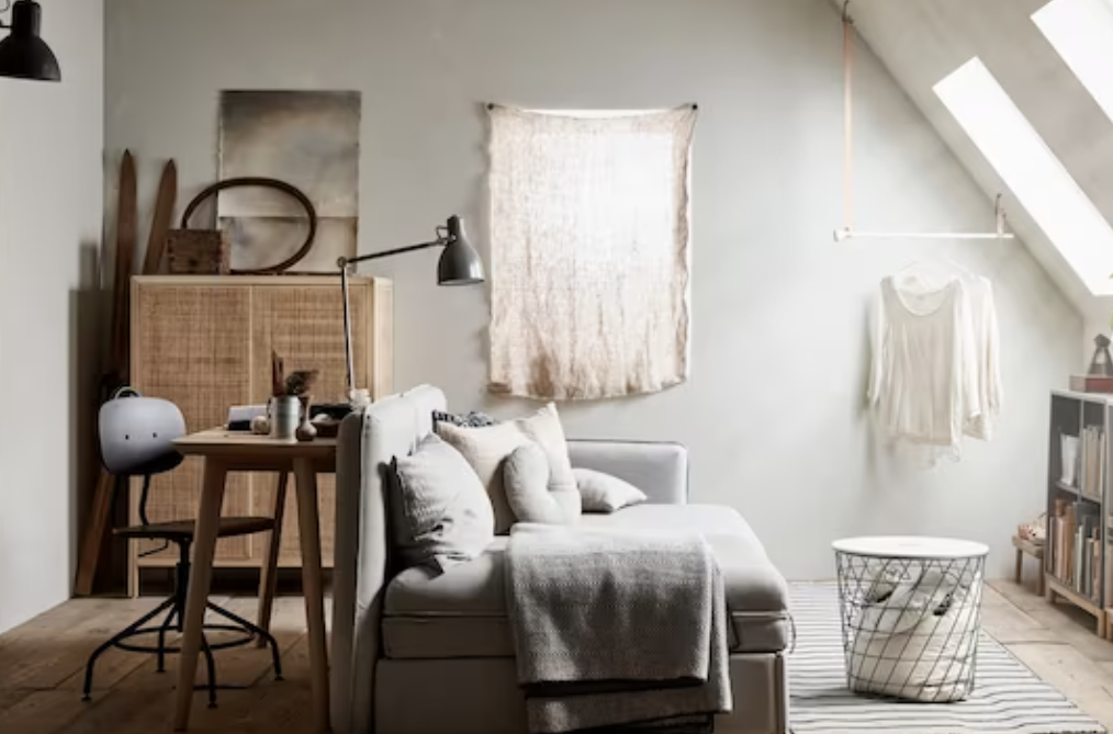 kamar kost kecil